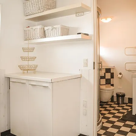 Two-bedroom In V 度假居 埃斯比约