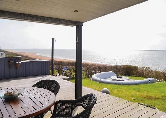 Σπίτι διακοπών Two-bedroom In V *